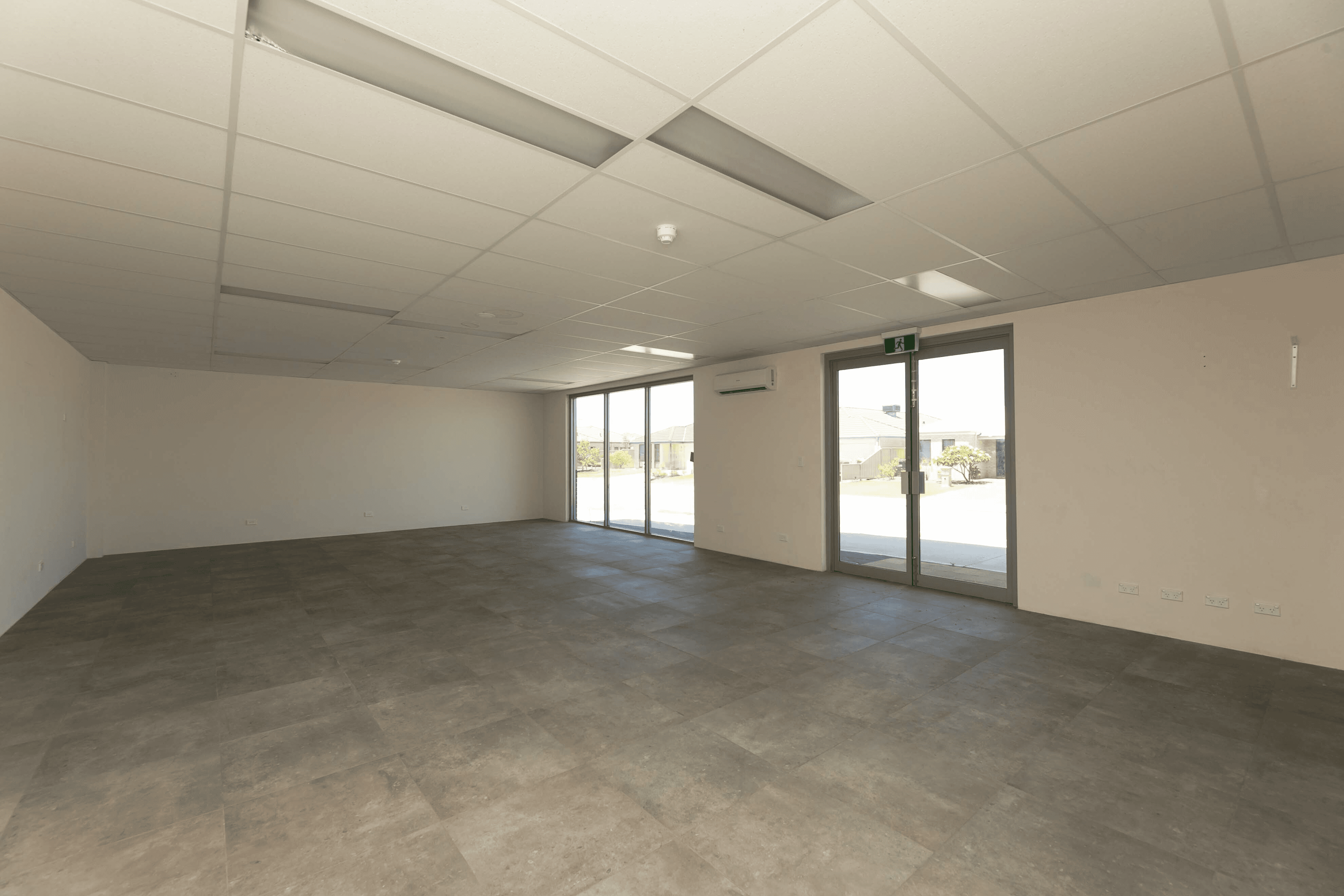 Ground Floor Shop 1C/66A Comrie Rd, Canning Vale, WA 6155