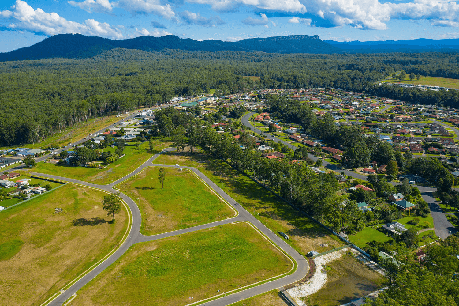 19 Spotted Gum Boulevard (Lot 230) The Mill estate, WAUCHOPE, NSW 2446