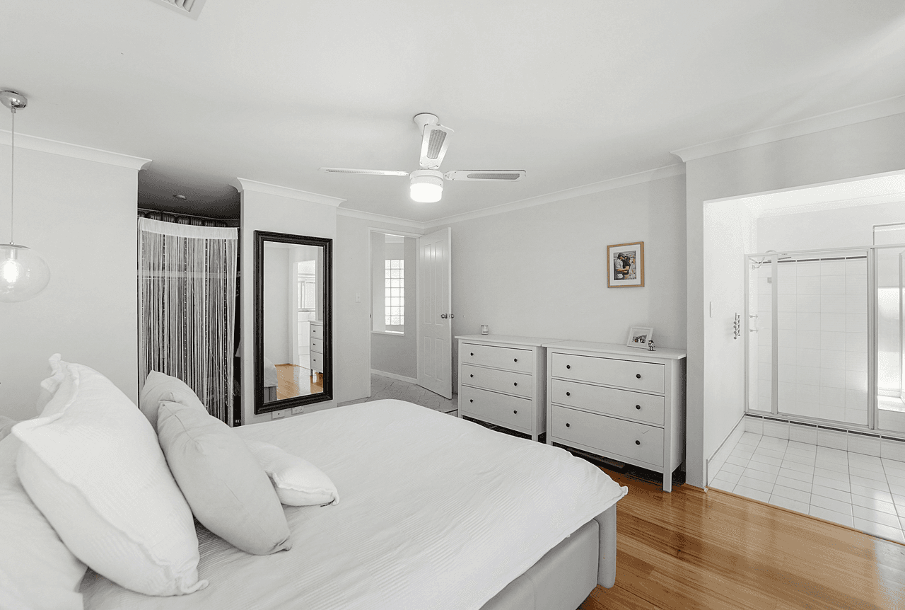 7 The Spit, KALLAROO, WA 6025