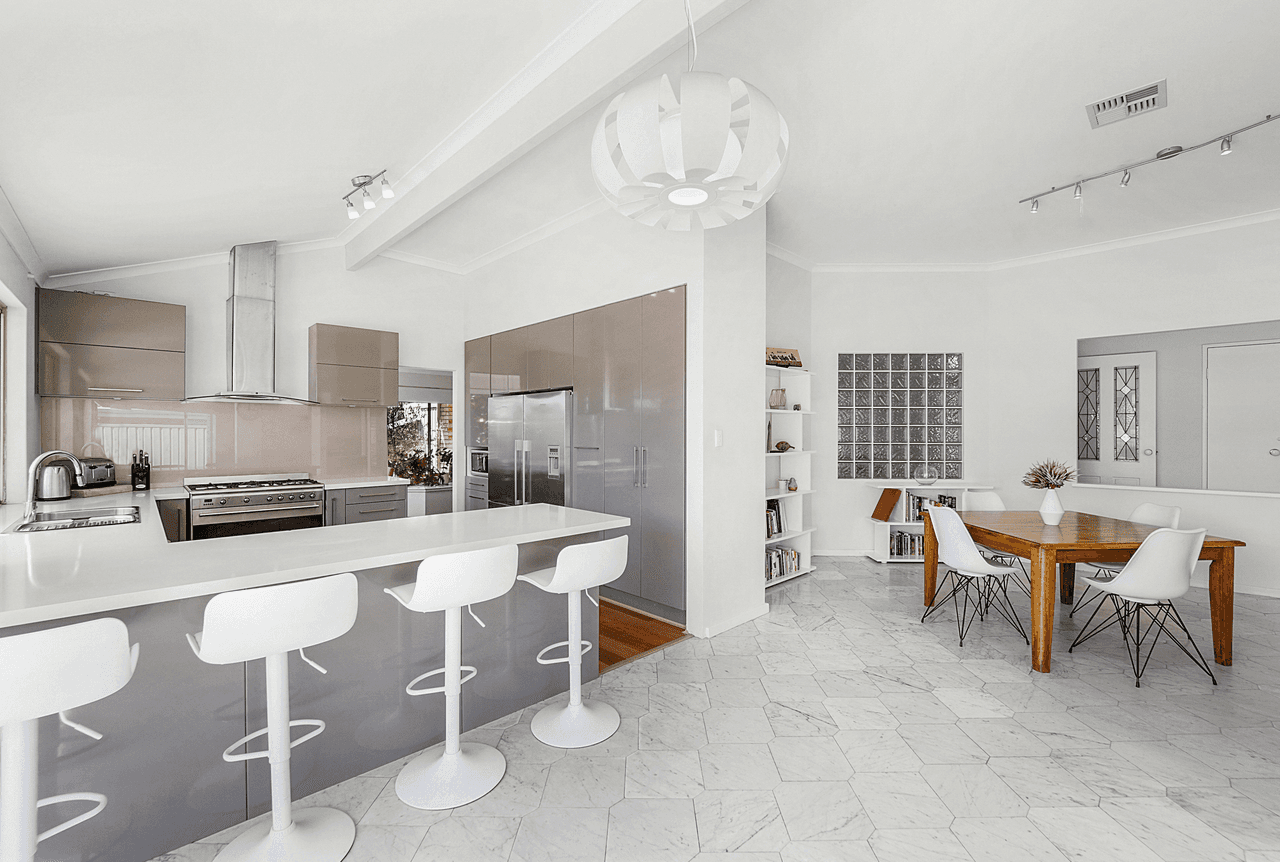 7 The Spit, KALLAROO, WA 6025