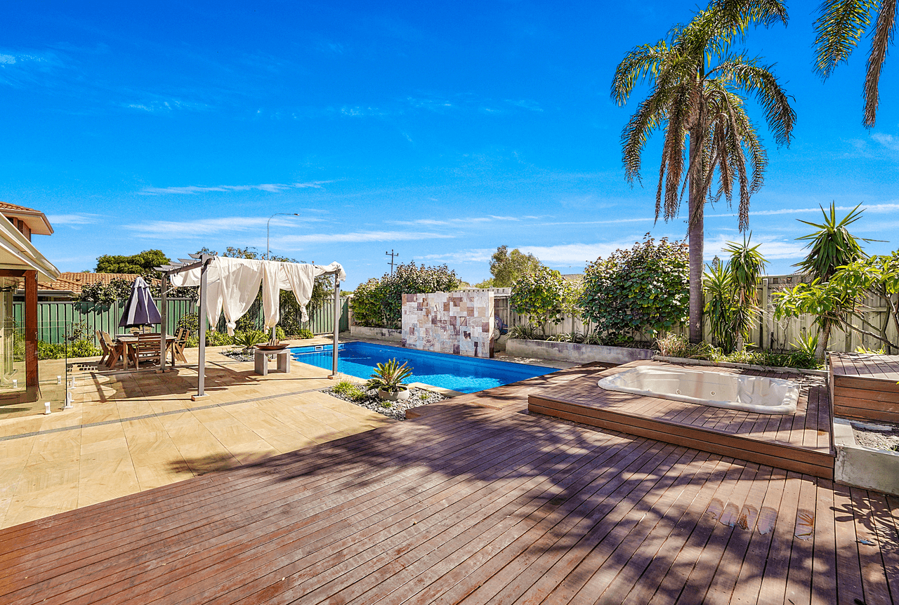 7 The Spit, KALLAROO, WA 6025