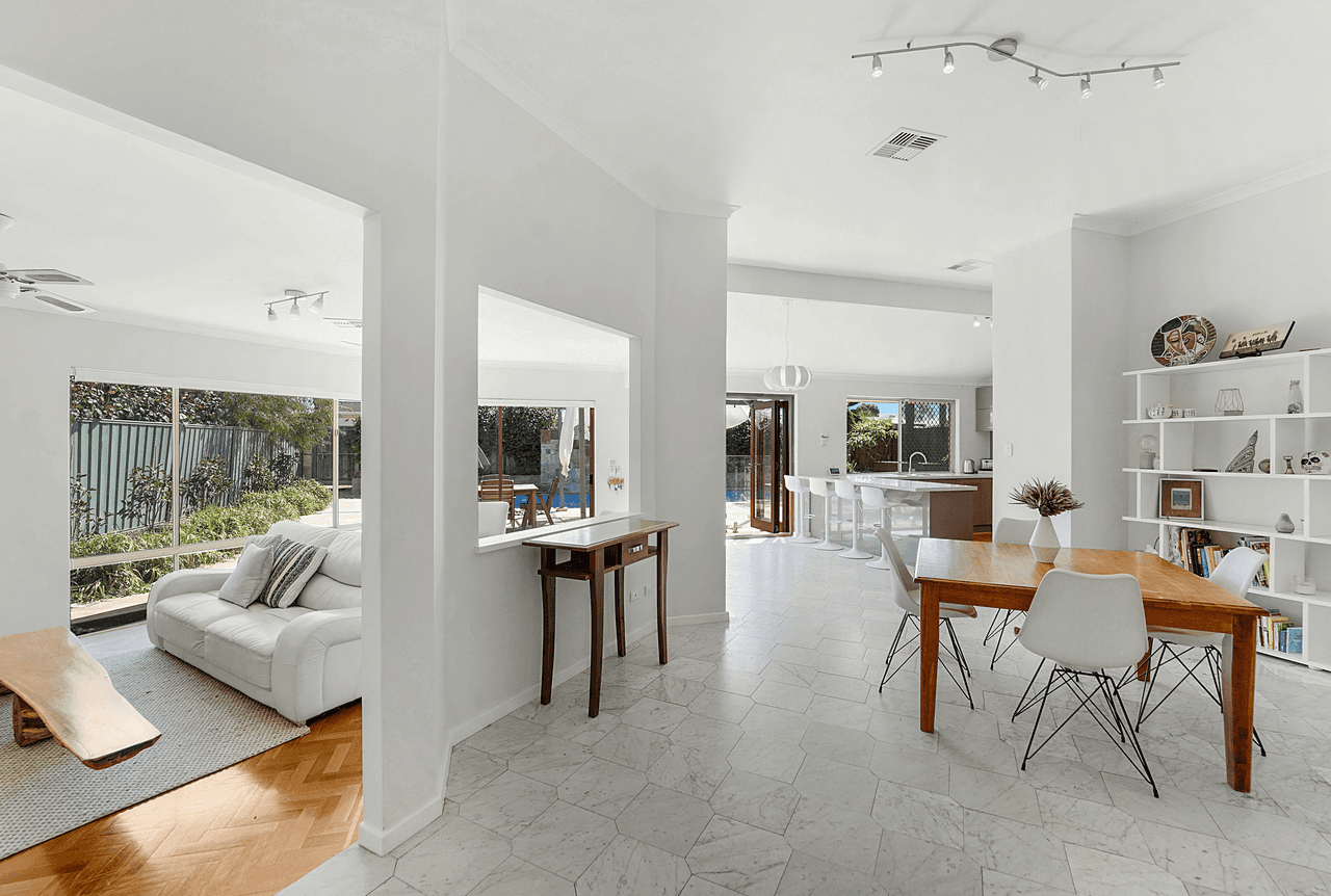 7 The Spit, KALLAROO, WA 6025