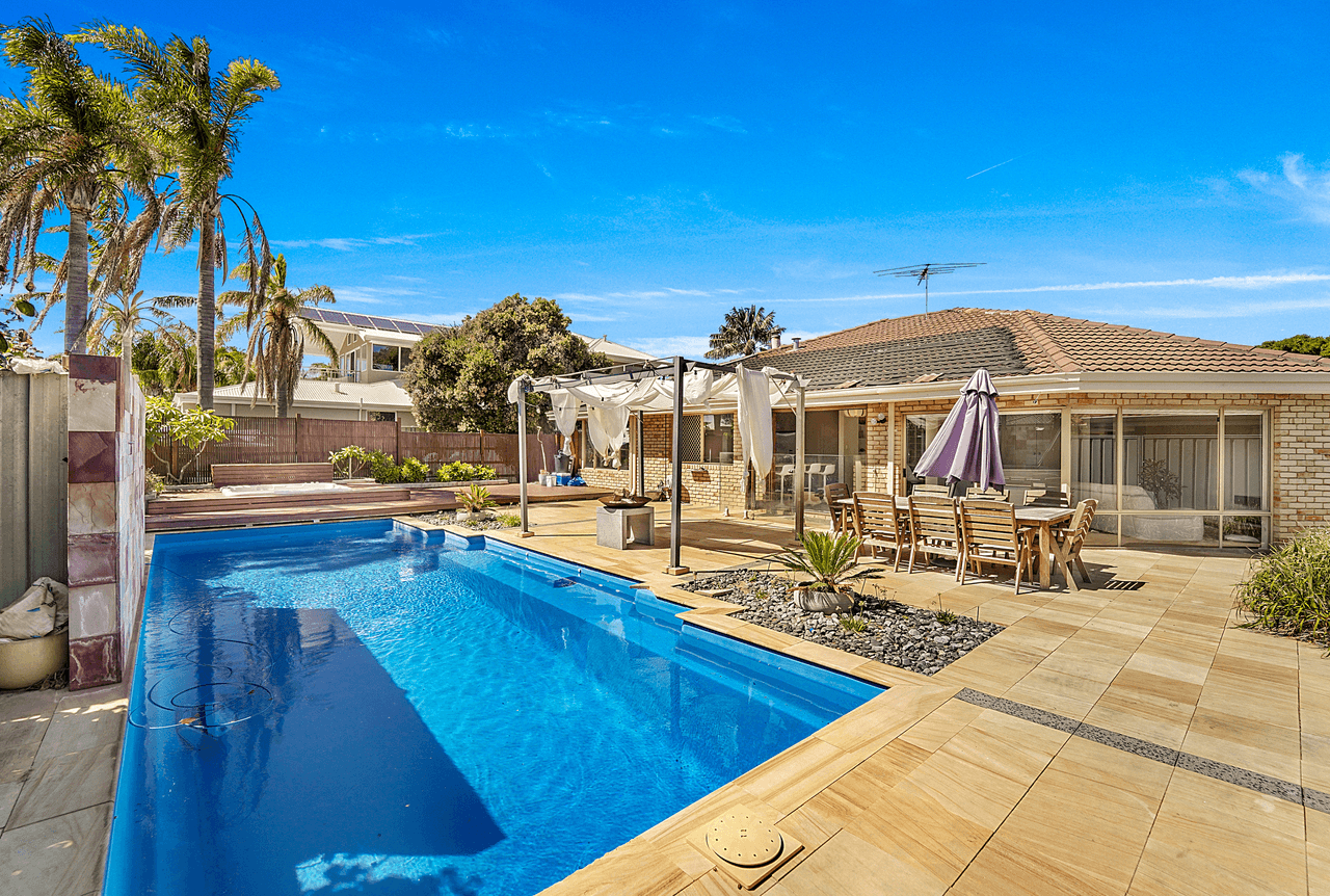 7 The Spit, KALLAROO, WA 6025