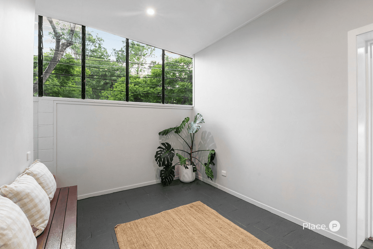 15 Turramurra Road, Tarragindi, QLD 4121