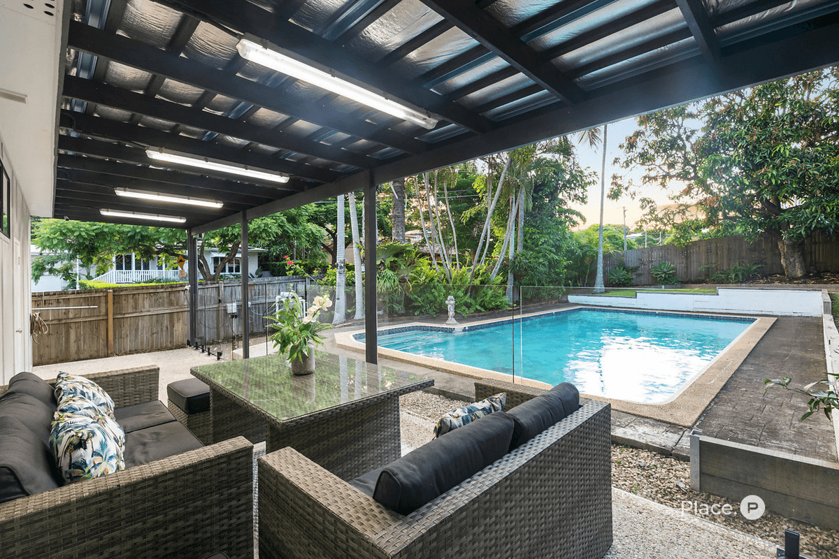 15 Turramurra Road, Tarragindi, QLD 4121