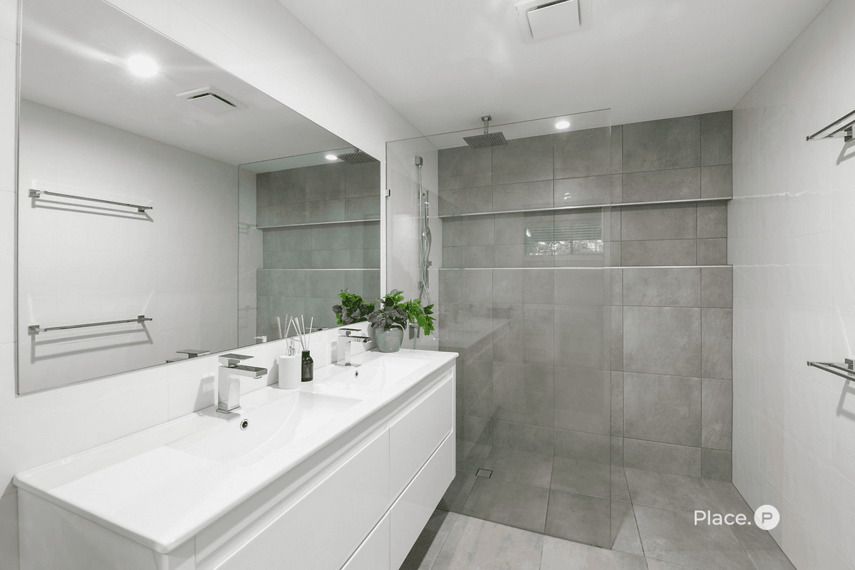 15 Turramurra Road, Tarragindi, QLD 4121
