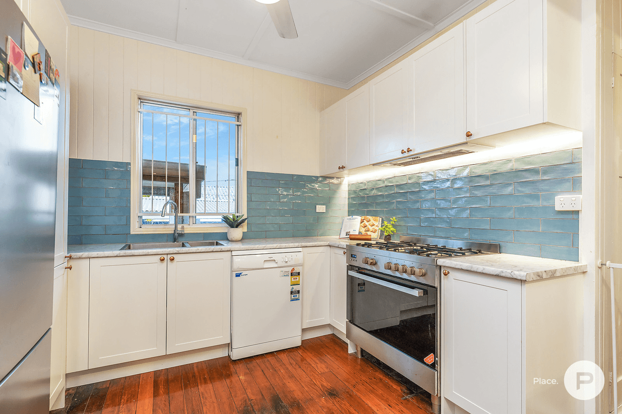 4 Flower Street, NORTHGATE, QLD 4013