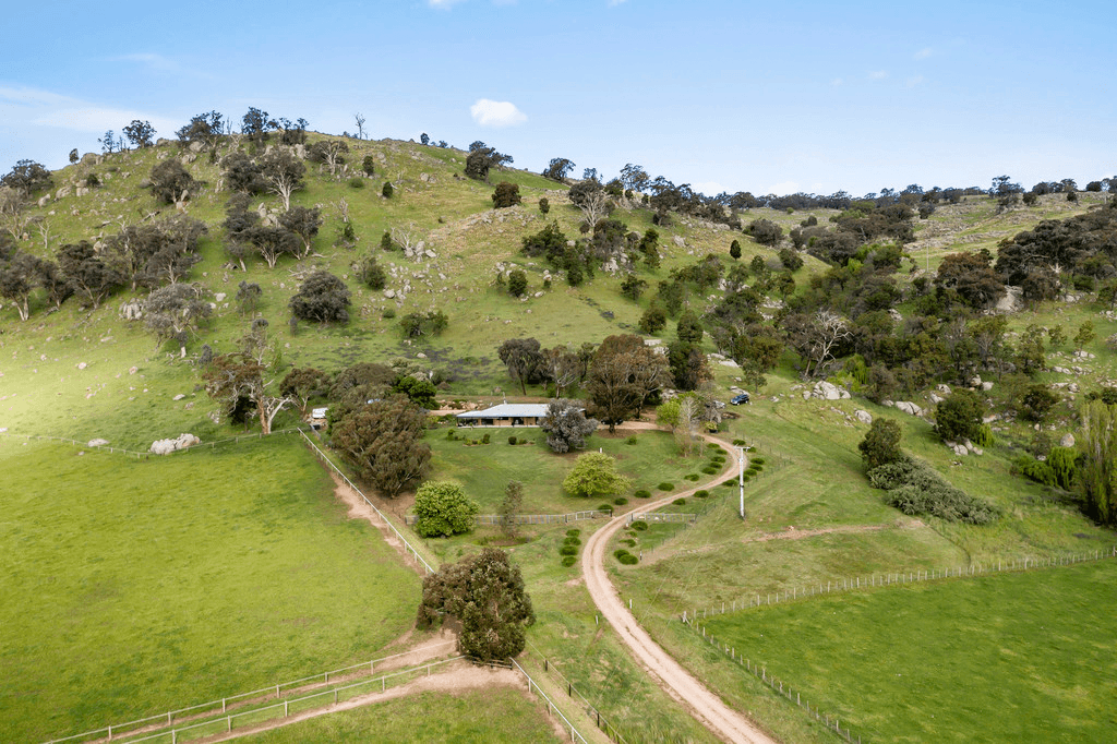 108 Curries Lane, EUROA, VIC 3666