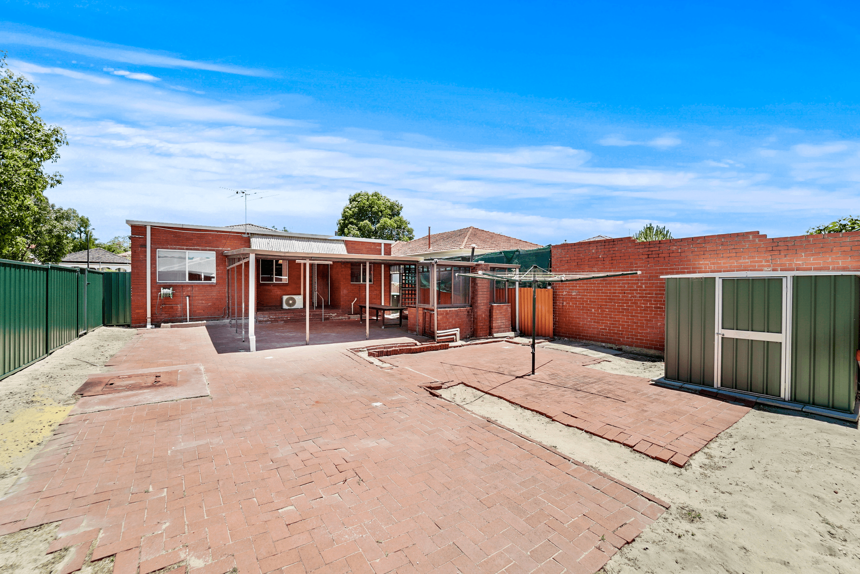 100 Second Avenue, MOUNT LAWLEY, WA 6050