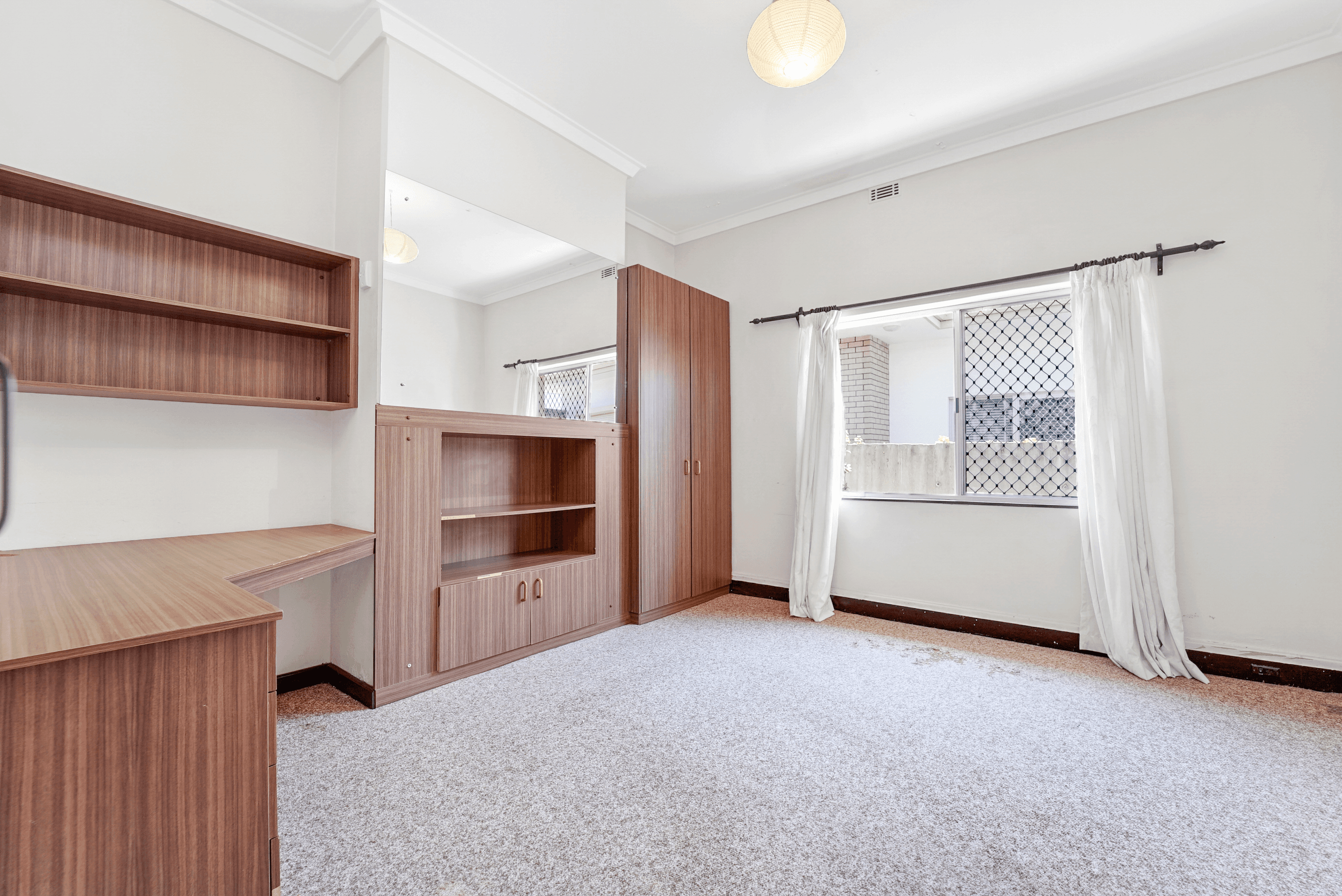 100 Second Avenue, MOUNT LAWLEY, WA 6050