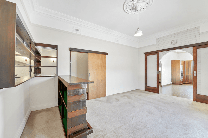 100 Second Avenue, MOUNT LAWLEY, WA 6050