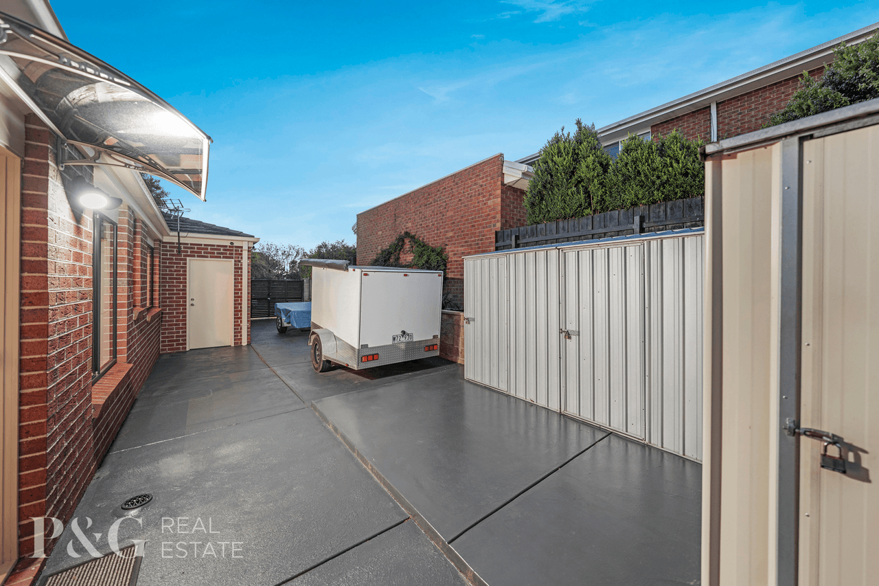 18 Hillrise Close, NARRE WARREN SOUTH, VIC 3805