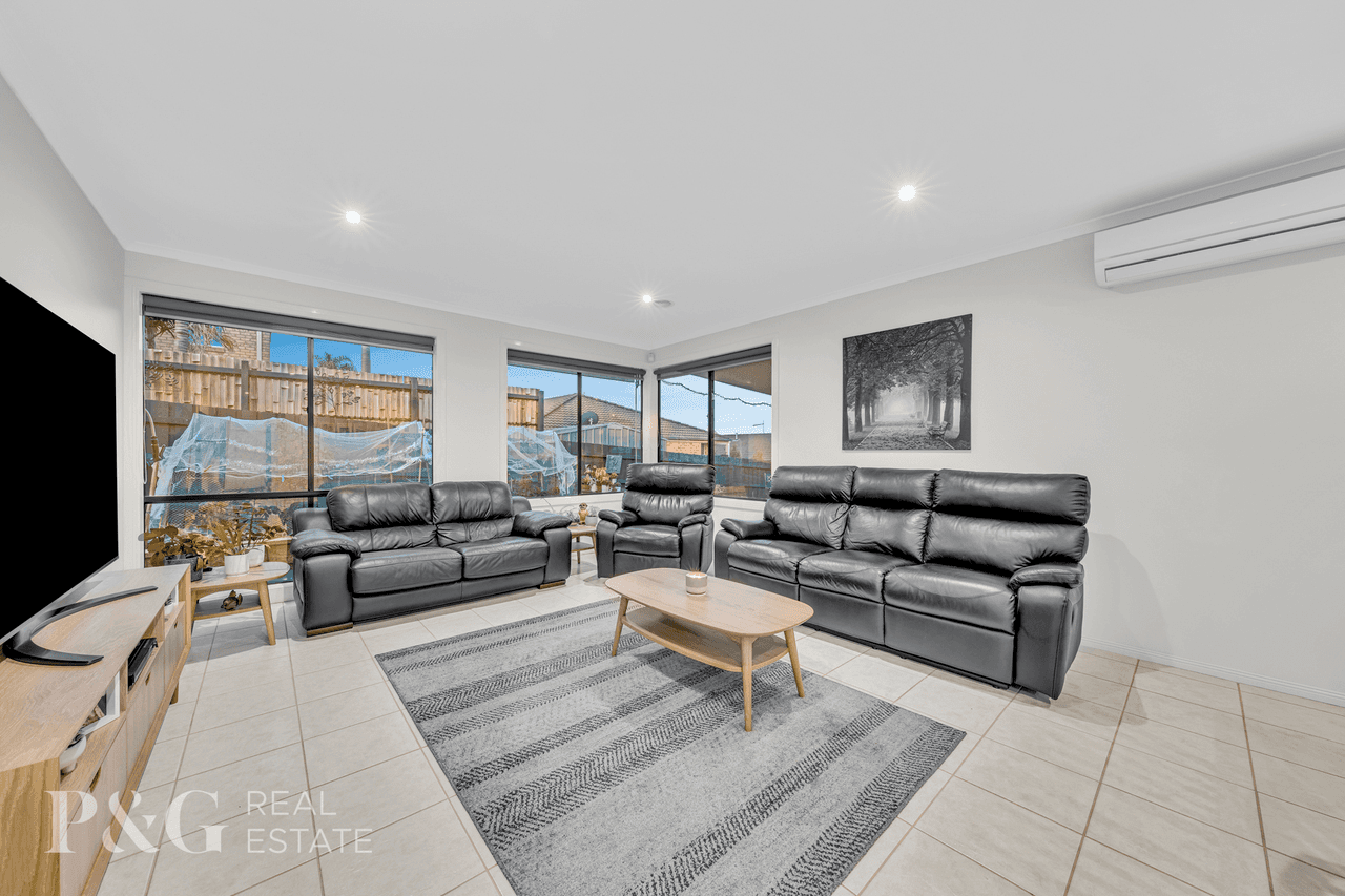 18 Hillrise Close, NARRE WARREN SOUTH, VIC 3805