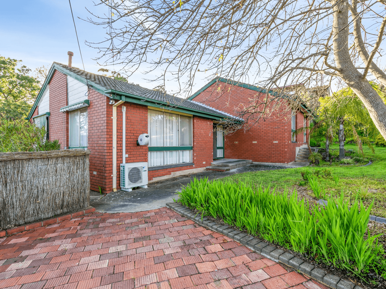 20 Glenwood Drive, BELLEVUE HEIGHTS, SA 5050