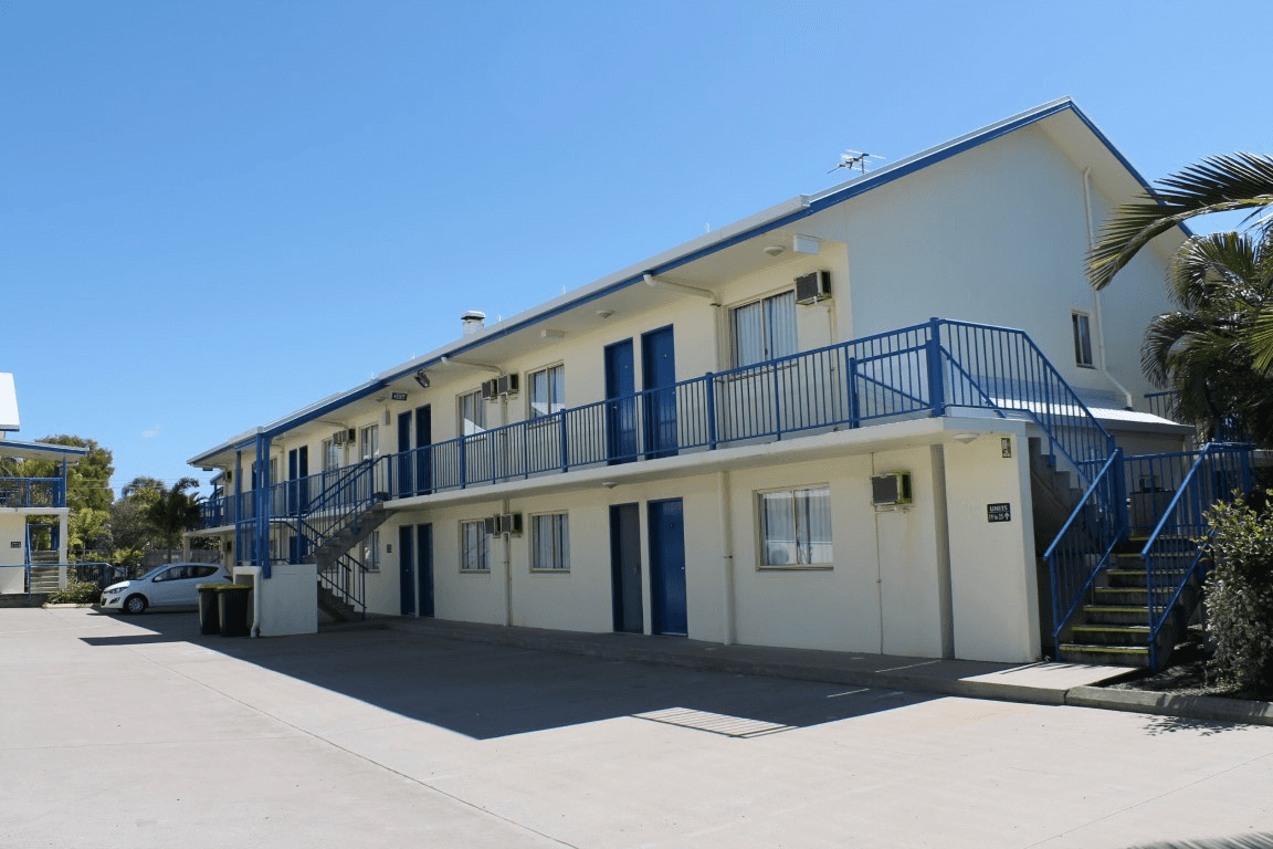 9 & 10/14 Scawfell Avenue, SLADE POINT, QLD 4740