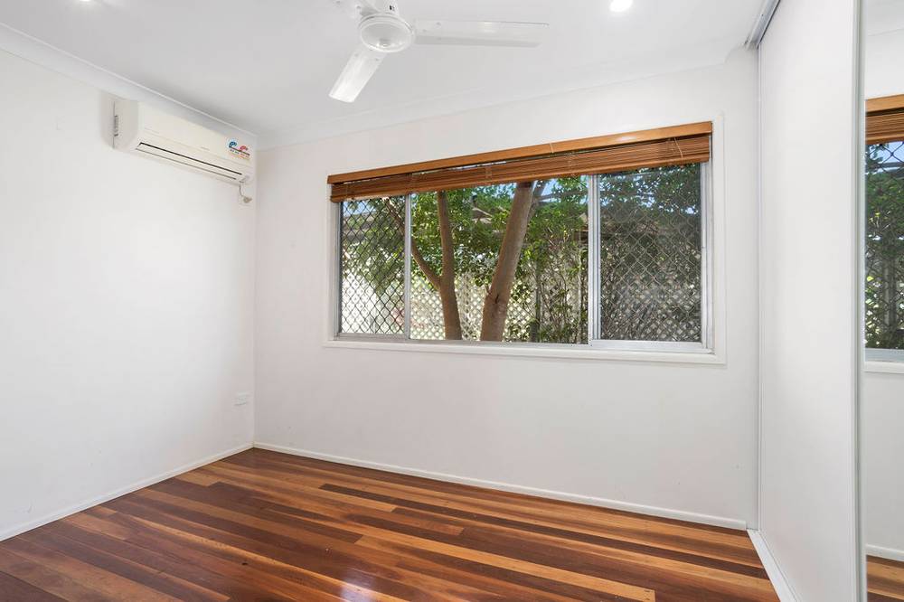 12 Callaghan Street, EAST IPSWICH, QLD 4305