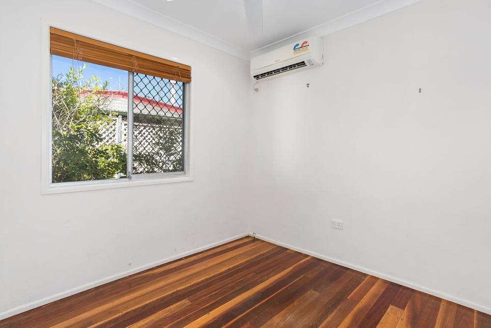 12 Callaghan Street, EAST IPSWICH, QLD 4305