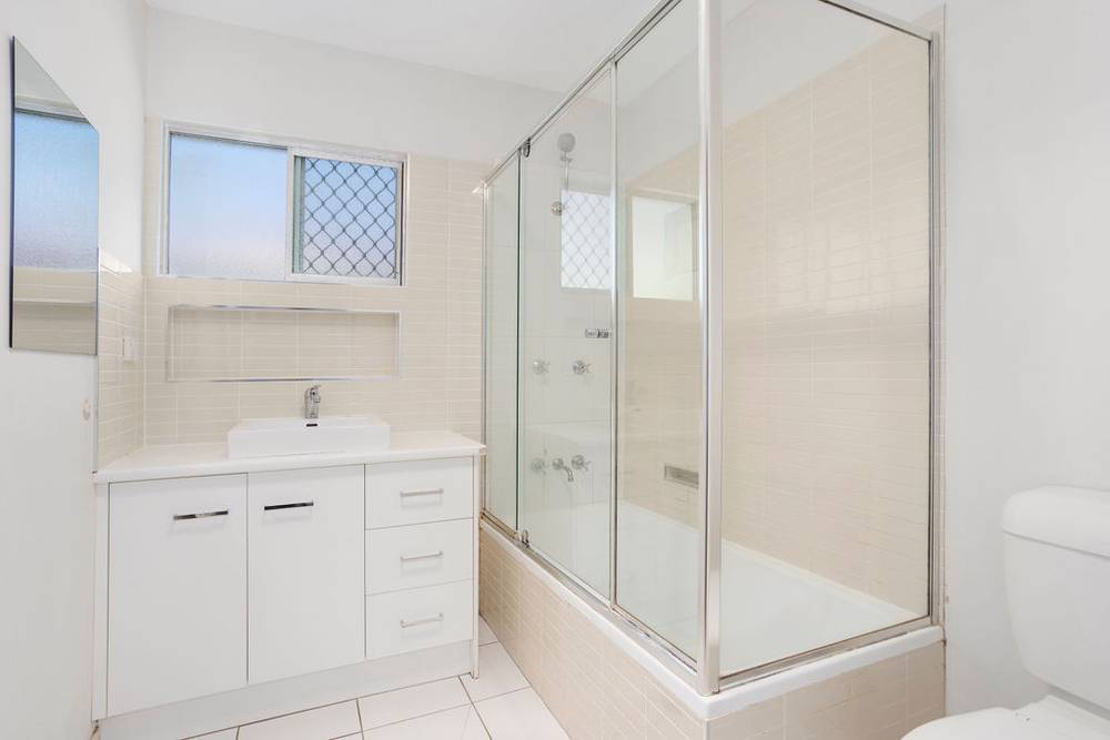 12 Callaghan Street, EAST IPSWICH, QLD 4305