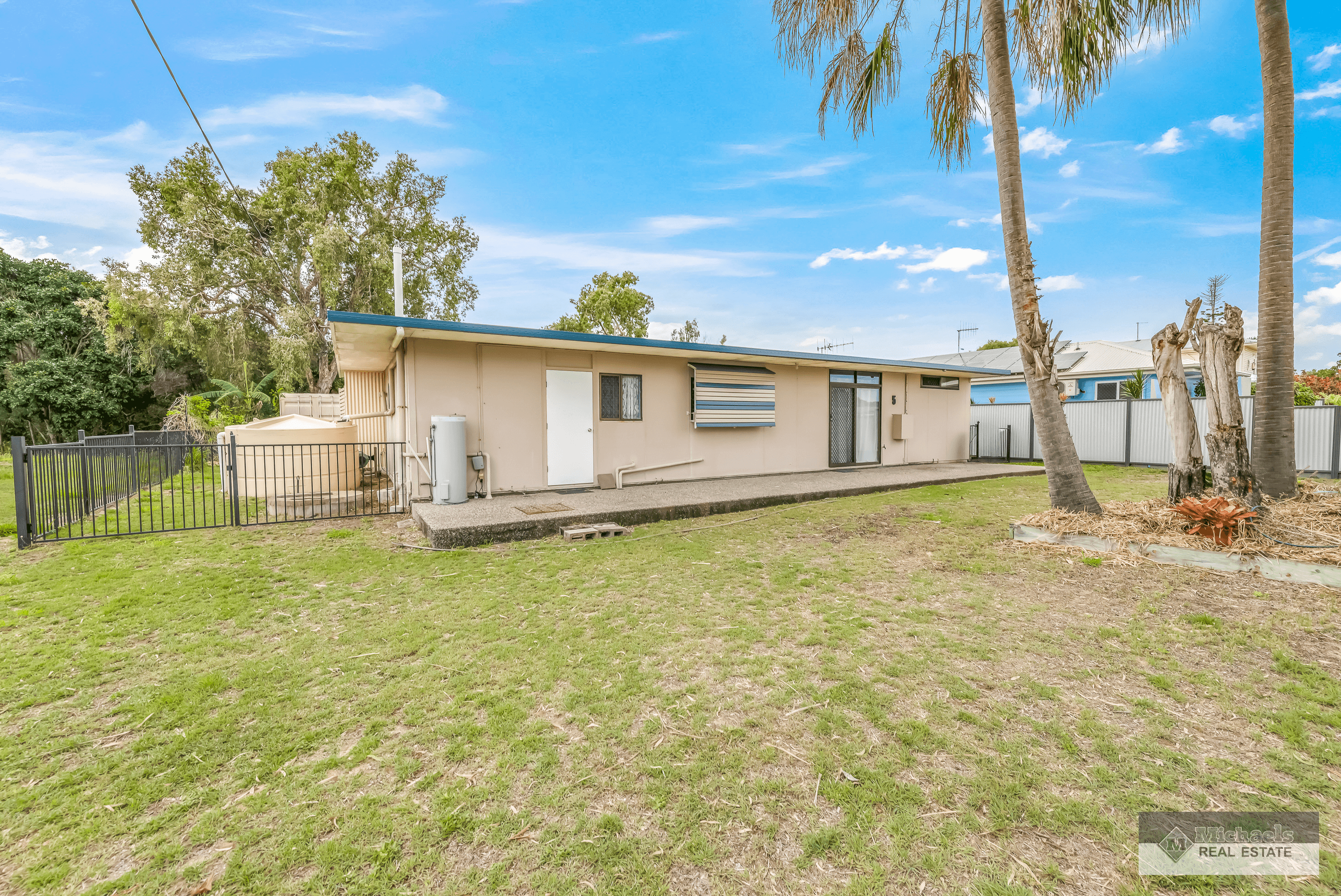 5 Kindt Street, MOORE PARK BEACH, QLD 4670