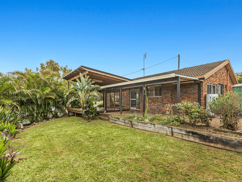 27 Martinelli Avenue, BANORA POINT, NSW 2486