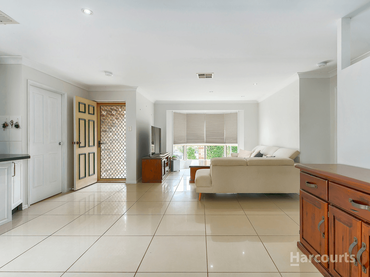 16 Talbot Drive, Kallangur, QLD 4503