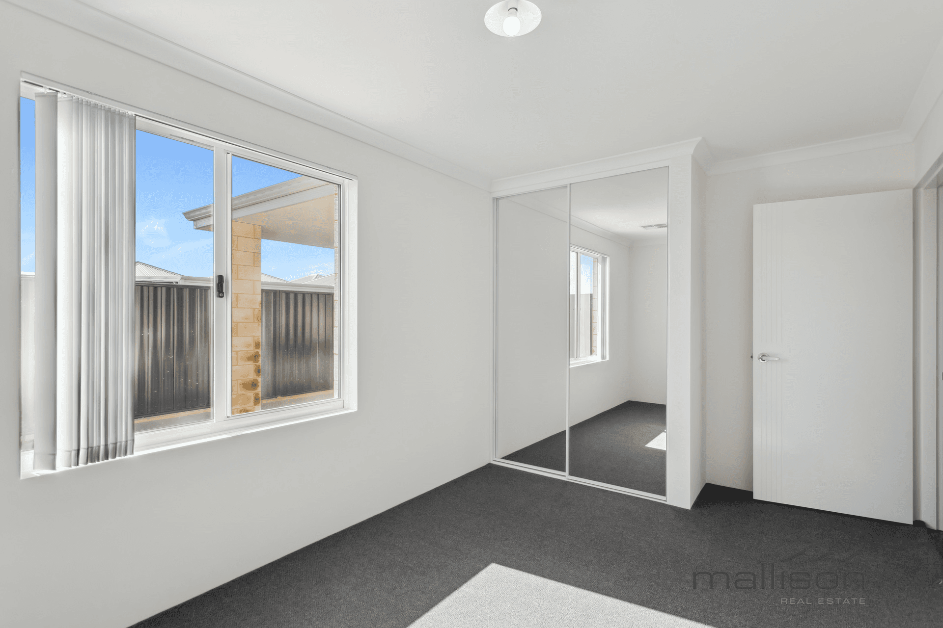 4 Couloir Street, TREEBY, WA 6164