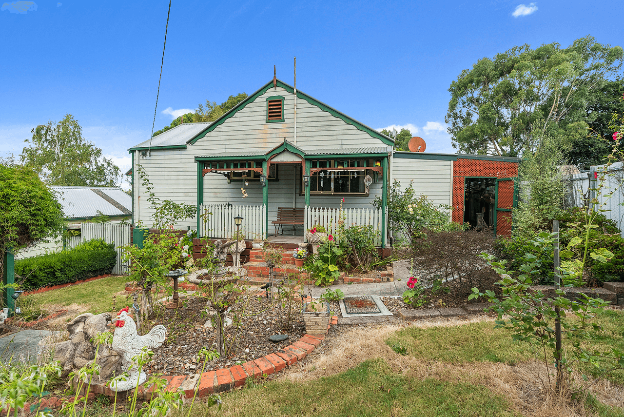 4 O'Donnell Street, Gordon, VIC 3345