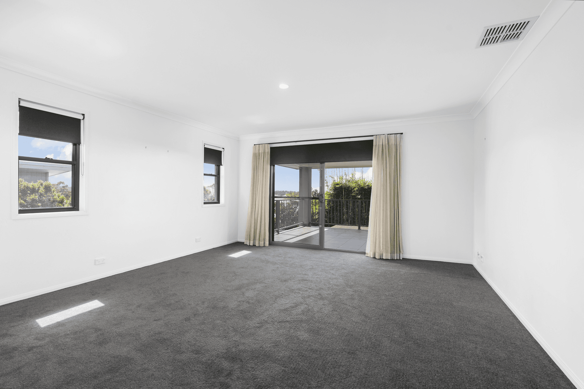 8 Cabriolet Ct, Upper Coomera, QLD 4209