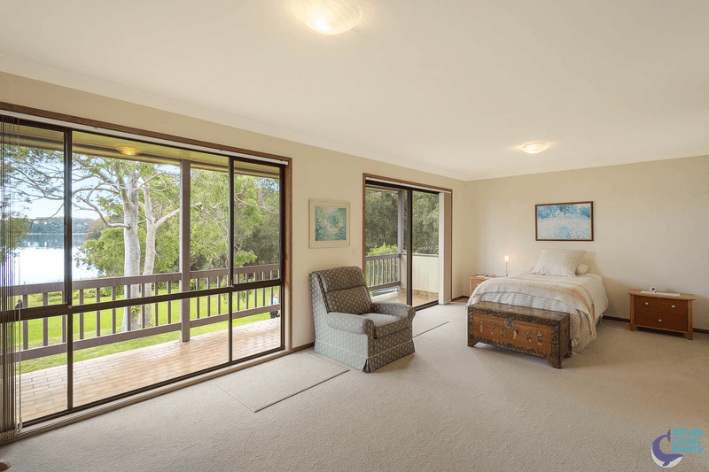 1 Binalong Street, DALMENY, NSW 2546