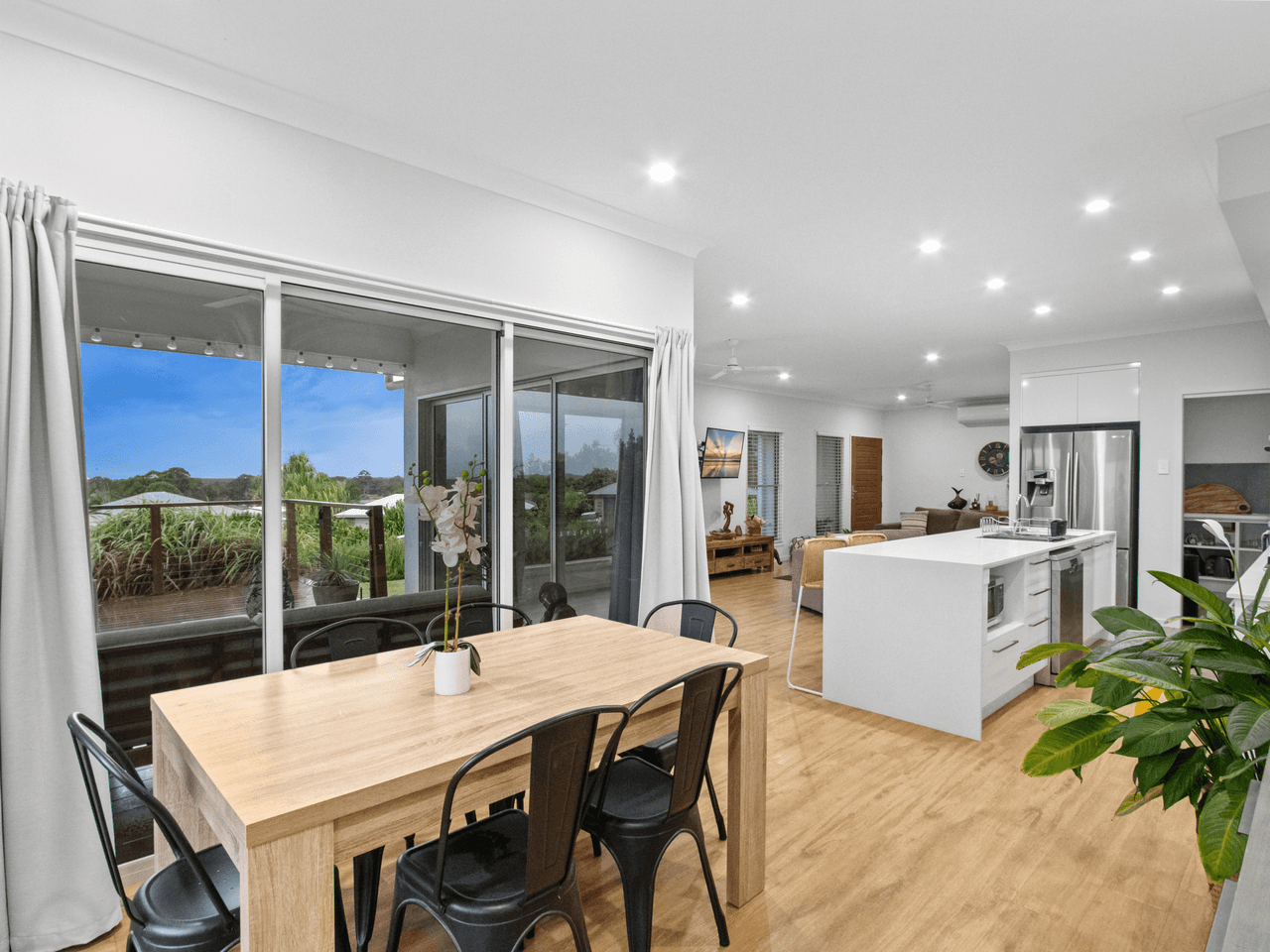 5 Parame Court, NIKENBAH, QLD 4655