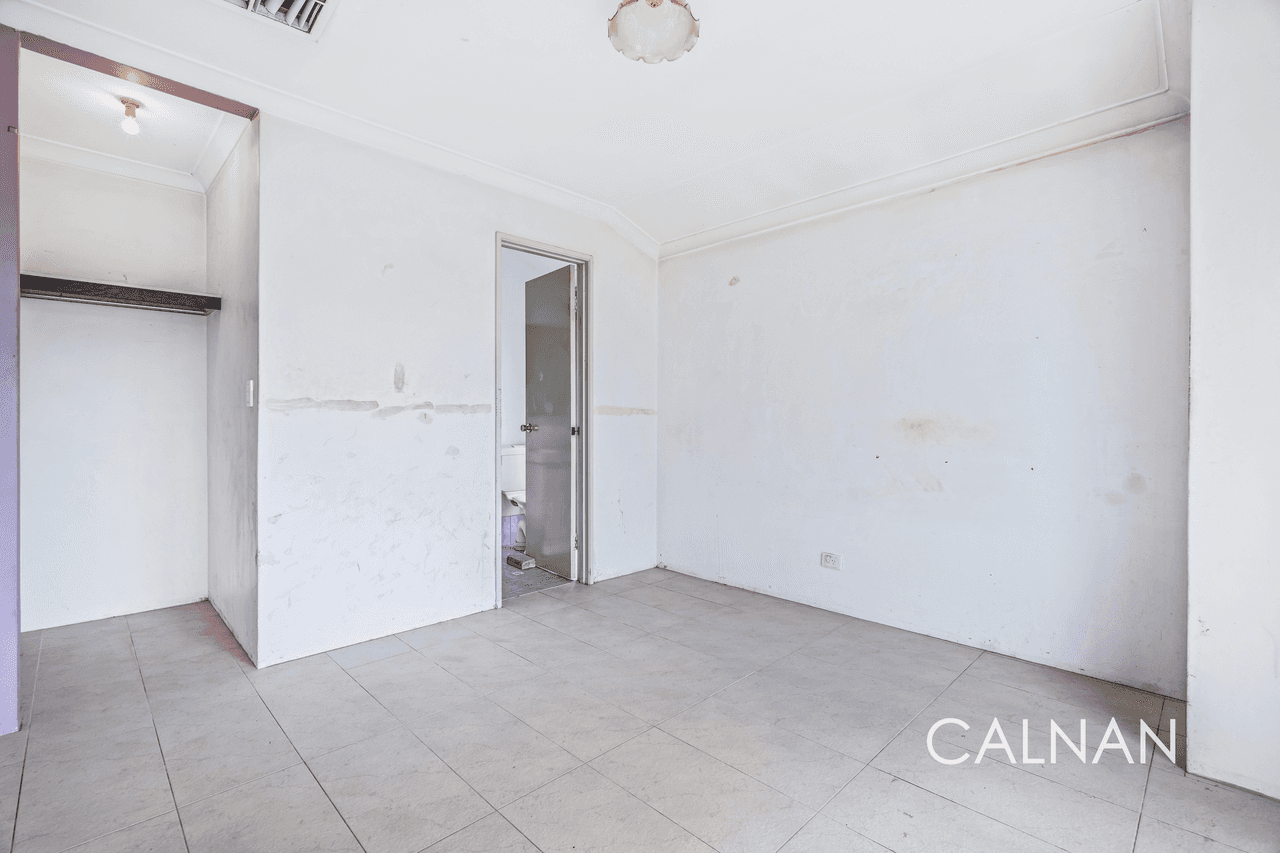 56 Woodhouse Circuit, CANNING VALE, WA 6155