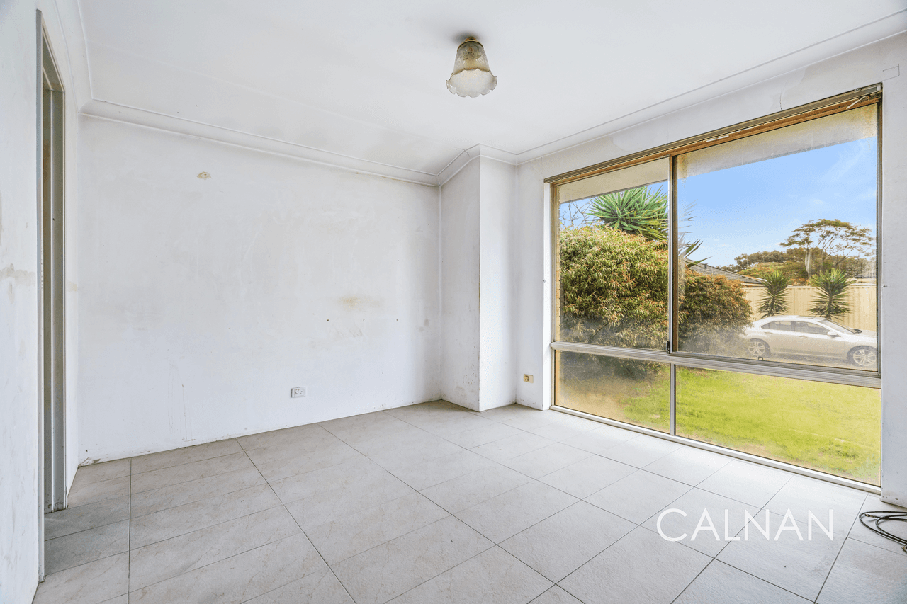 56 Woodhouse Circuit, CANNING VALE, WA 6155