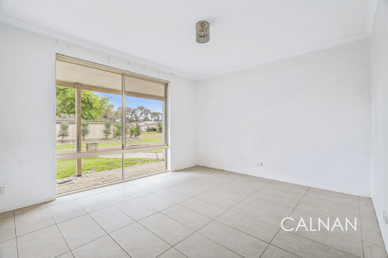 56 Woodhouse Circuit, CANNING VALE, WA 6155