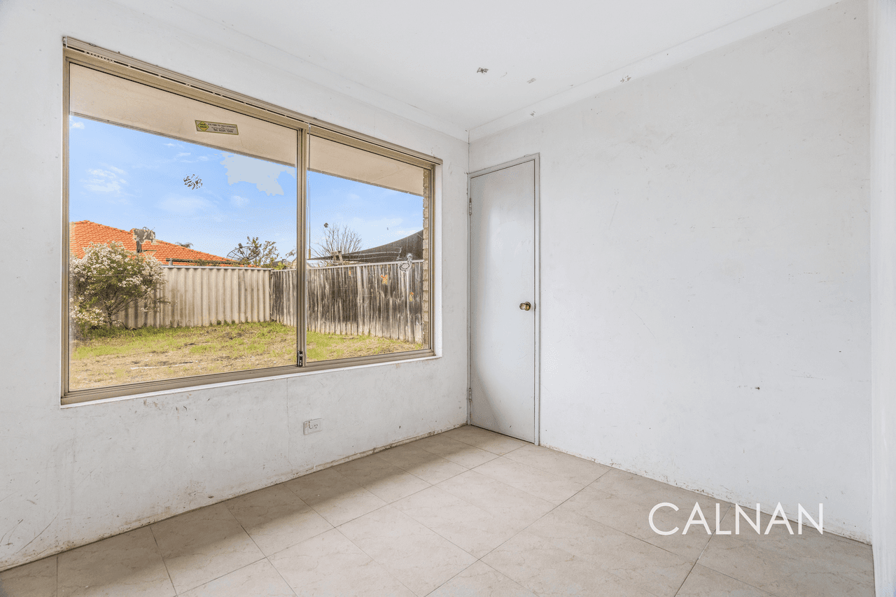 56 Woodhouse Circuit, CANNING VALE, WA 6155