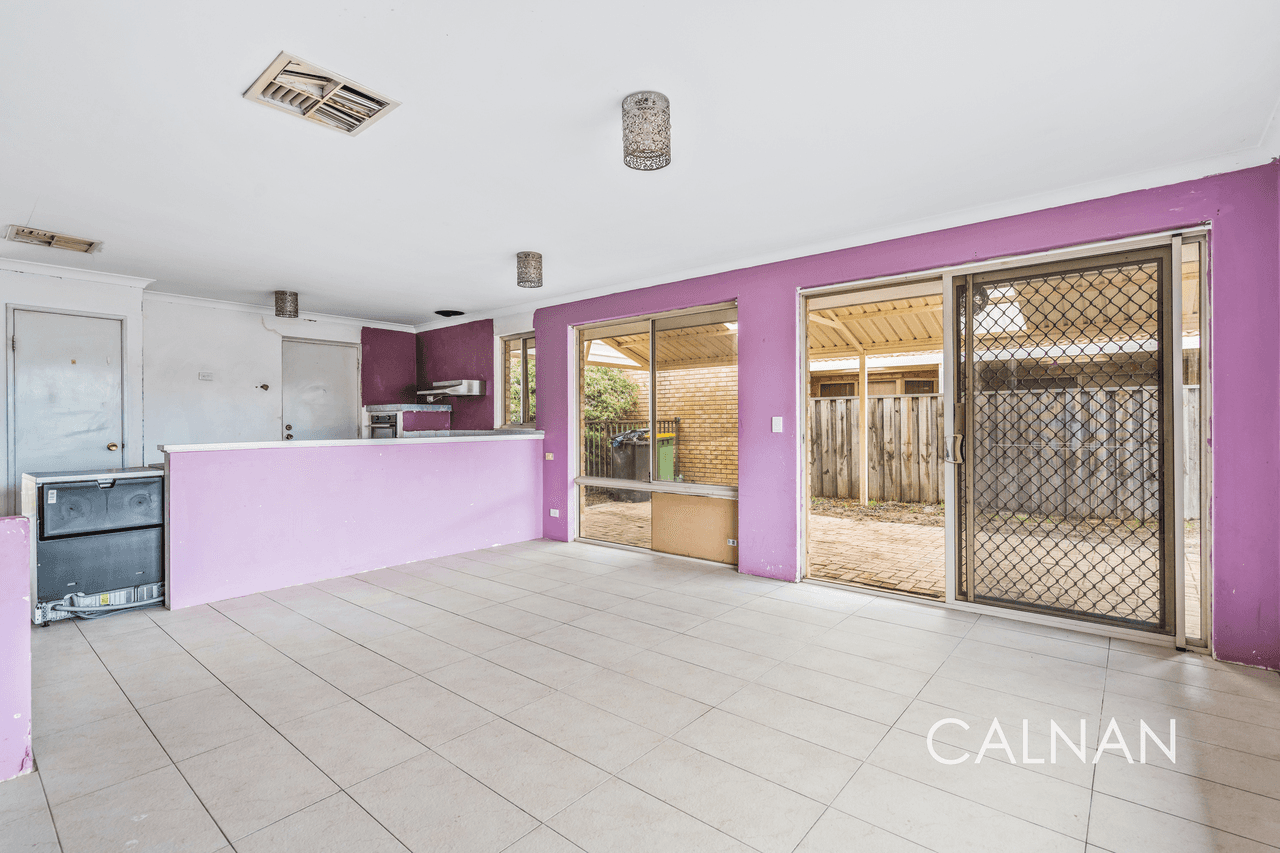 56 Woodhouse Circuit, CANNING VALE, WA 6155