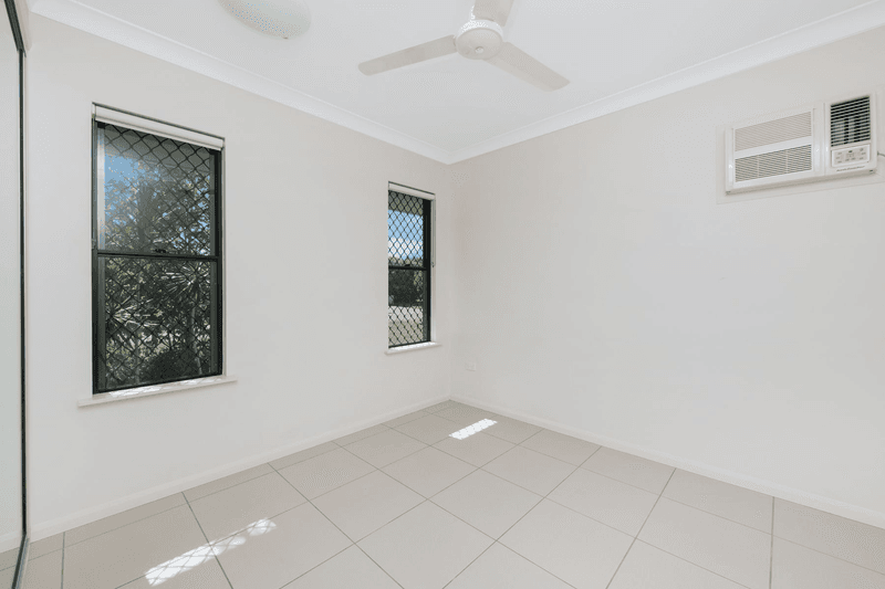 28 Kirrama Court, BUSHLAND BEACH, QLD 4818