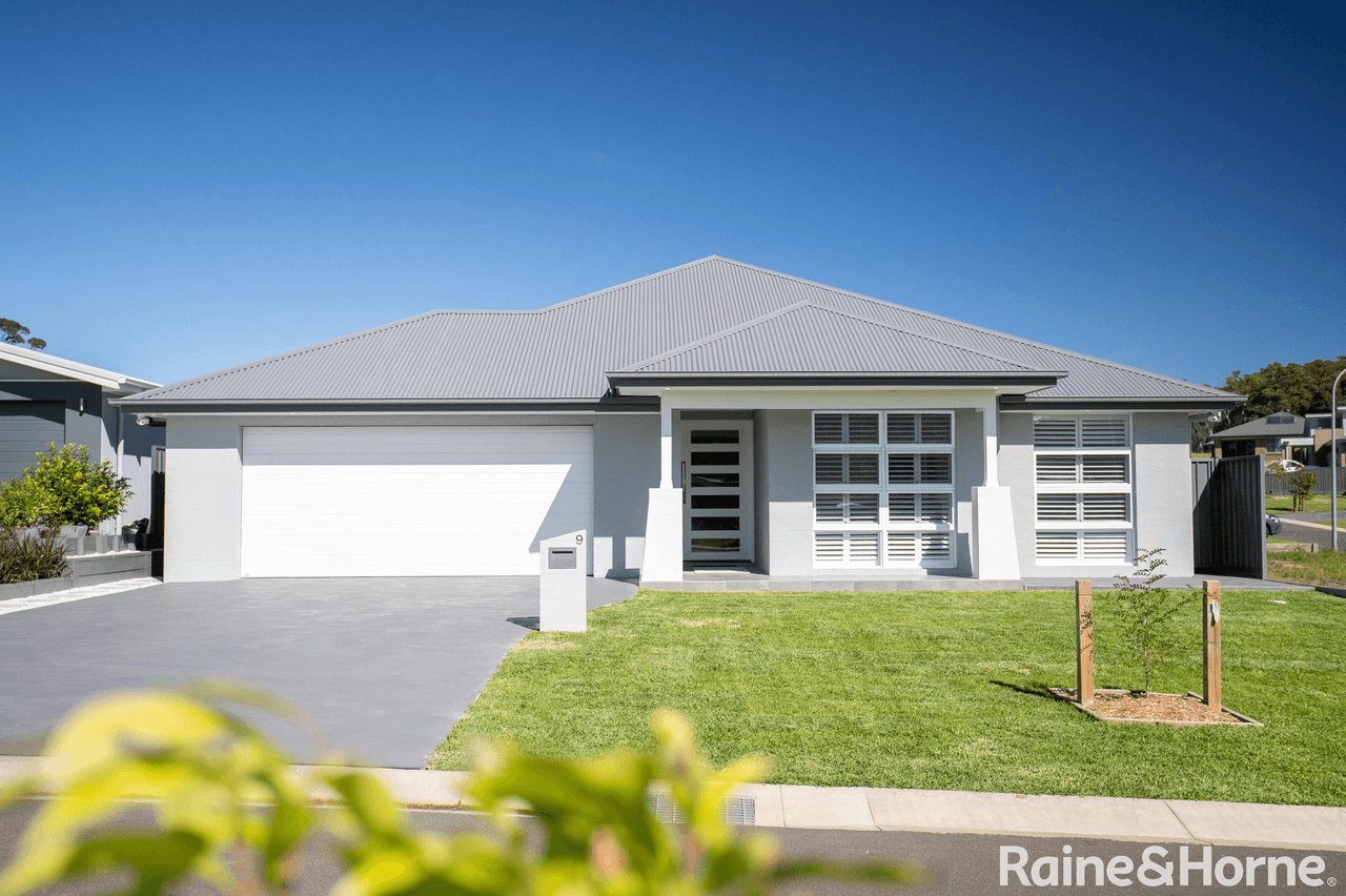 9 Bimbla Avenue, DOLPHIN POINT, NSW 2539