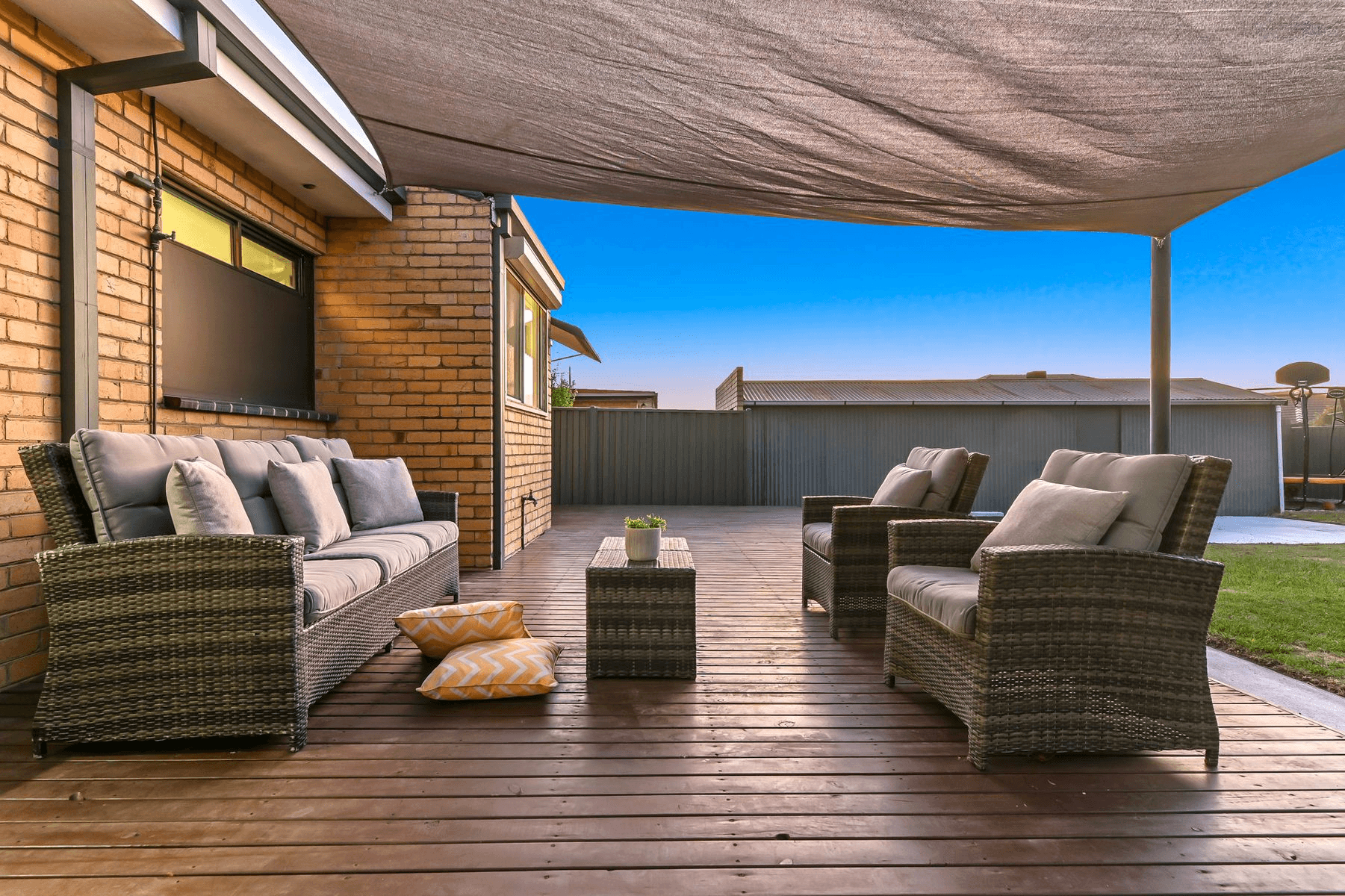 8 Brentwood Close, CLAYTON SOUTH, VIC 3169