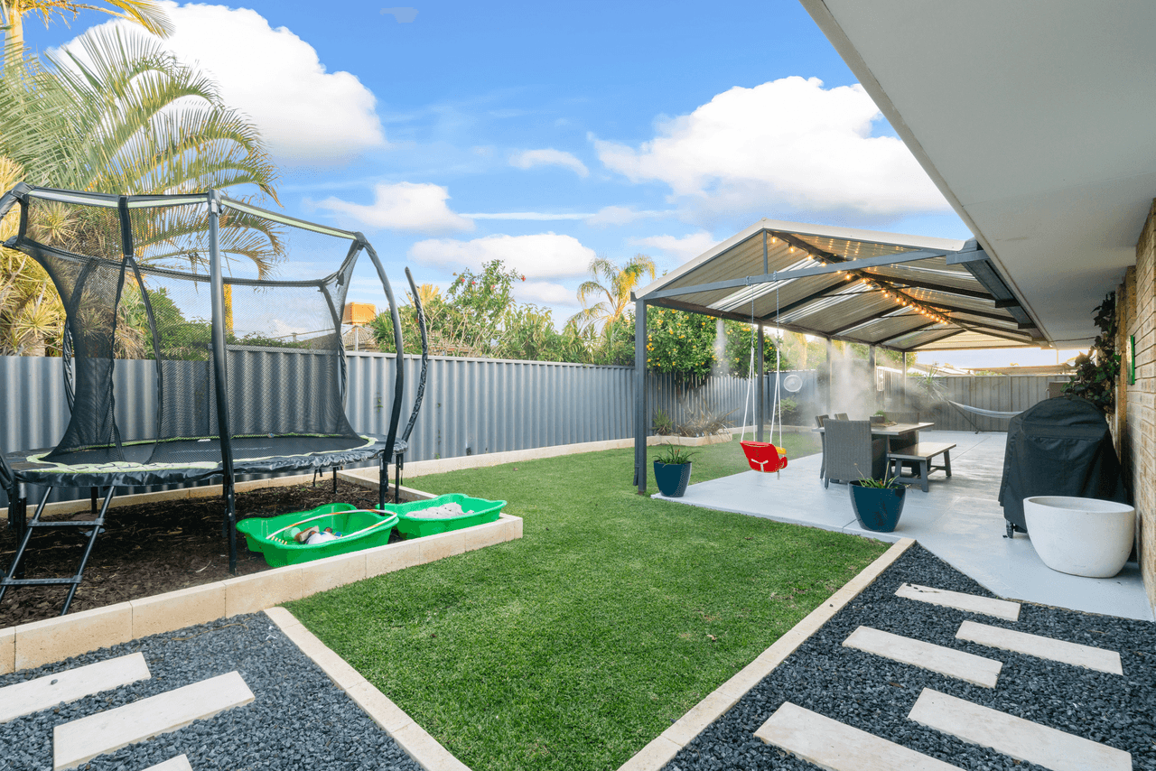 16 Strawberry Drive, SEVILLE GROVE, WA 6112