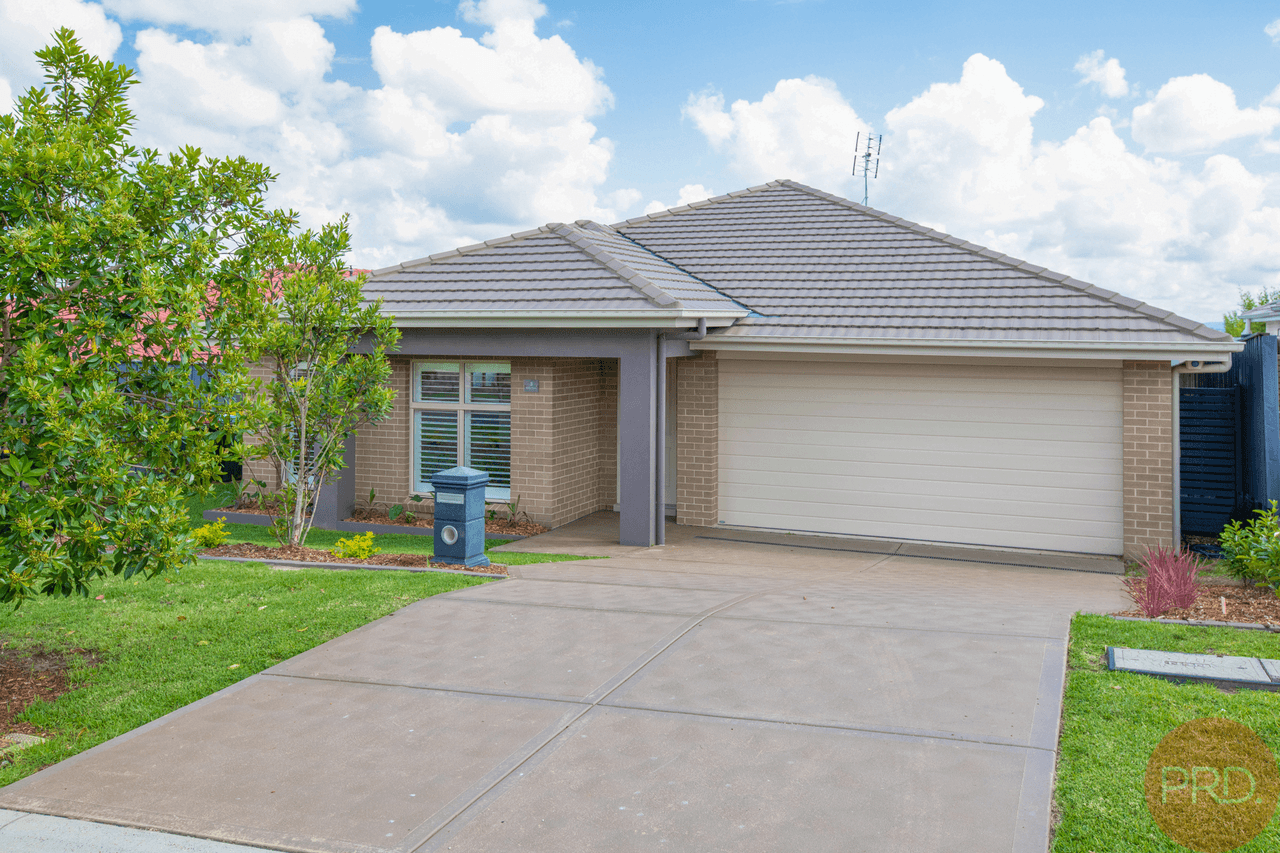 3 Medlar Circuit, GILLIESTON HEIGHTS, NSW 2321