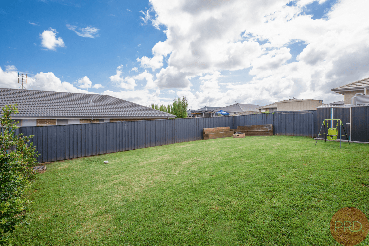 3 Medlar Circuit, GILLIESTON HEIGHTS, NSW 2321