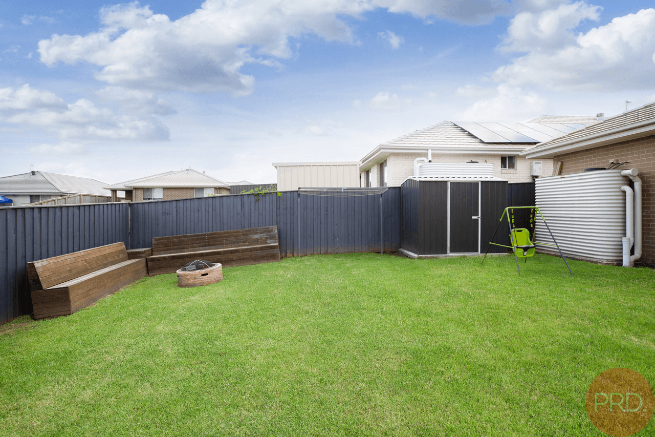 3 Medlar Circuit, GILLIESTON HEIGHTS, NSW 2321