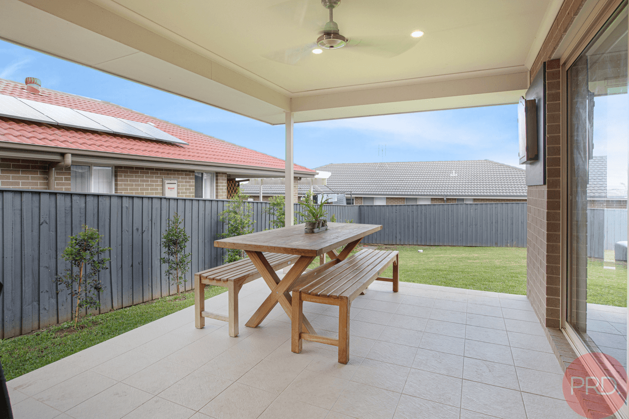 3 Medlar Circuit, GILLIESTON HEIGHTS, NSW 2321