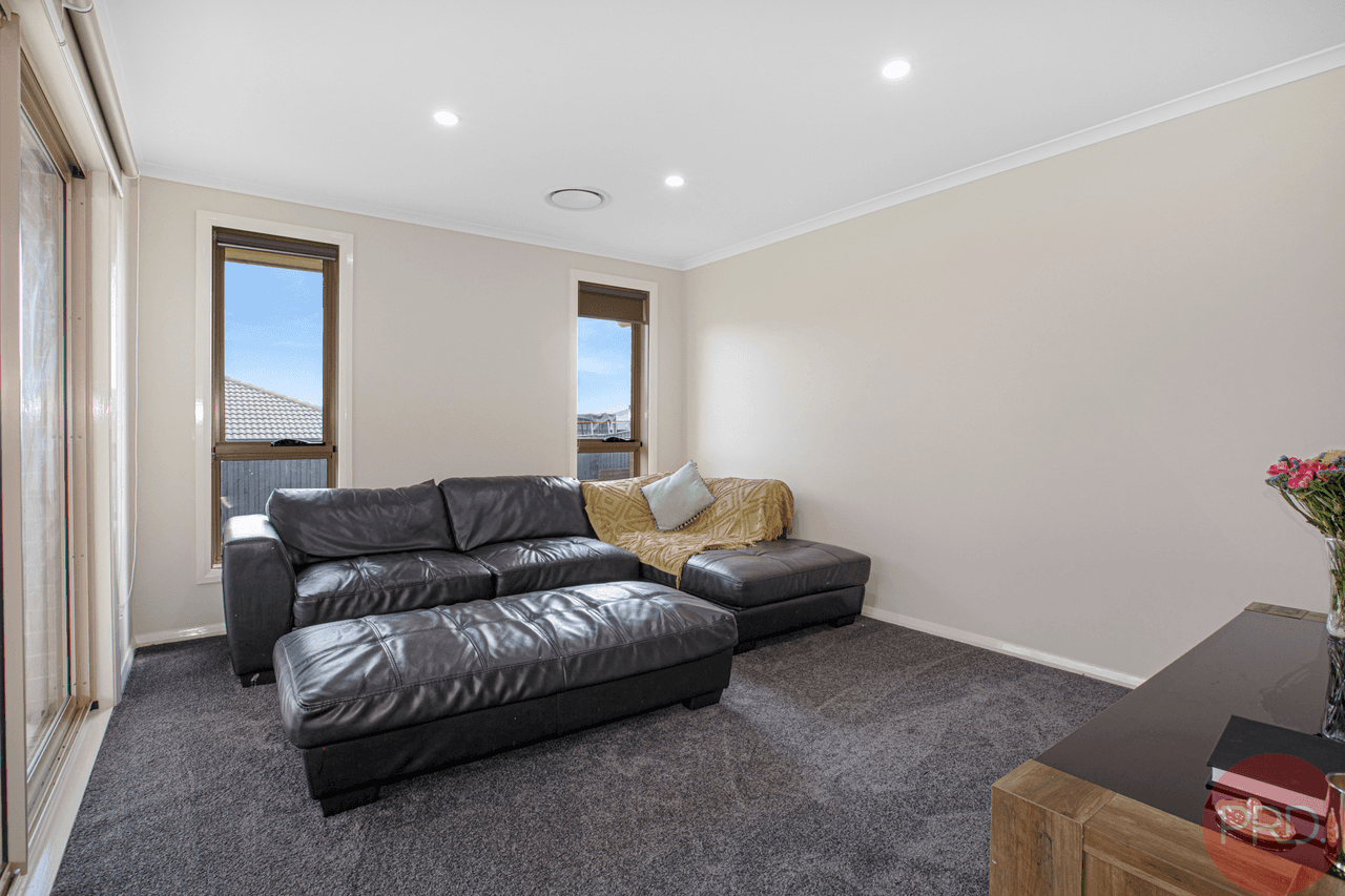 3 Medlar Circuit, GILLIESTON HEIGHTS, NSW 2321