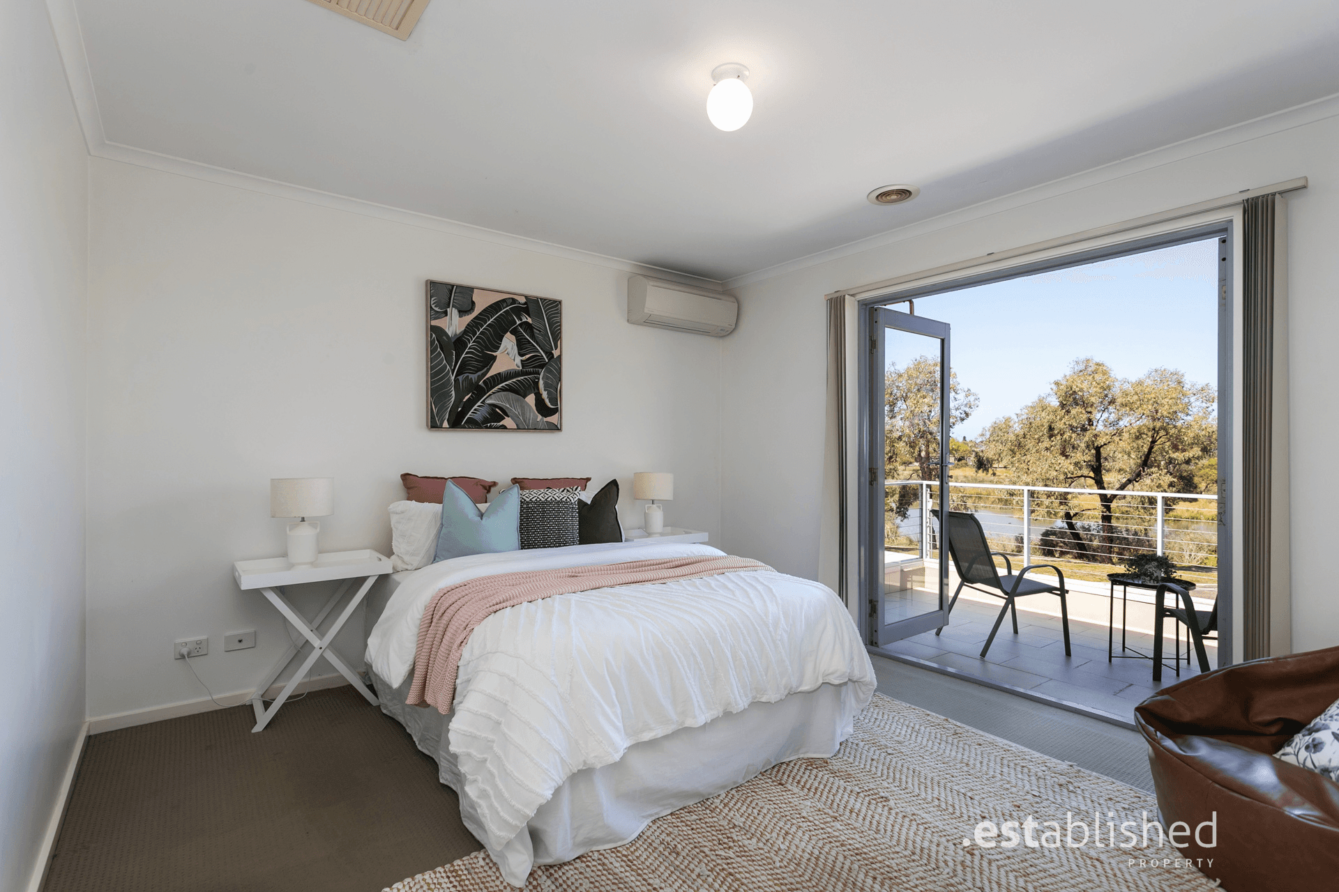 8 Santa Cruz View, POINT COOK, VIC 3030