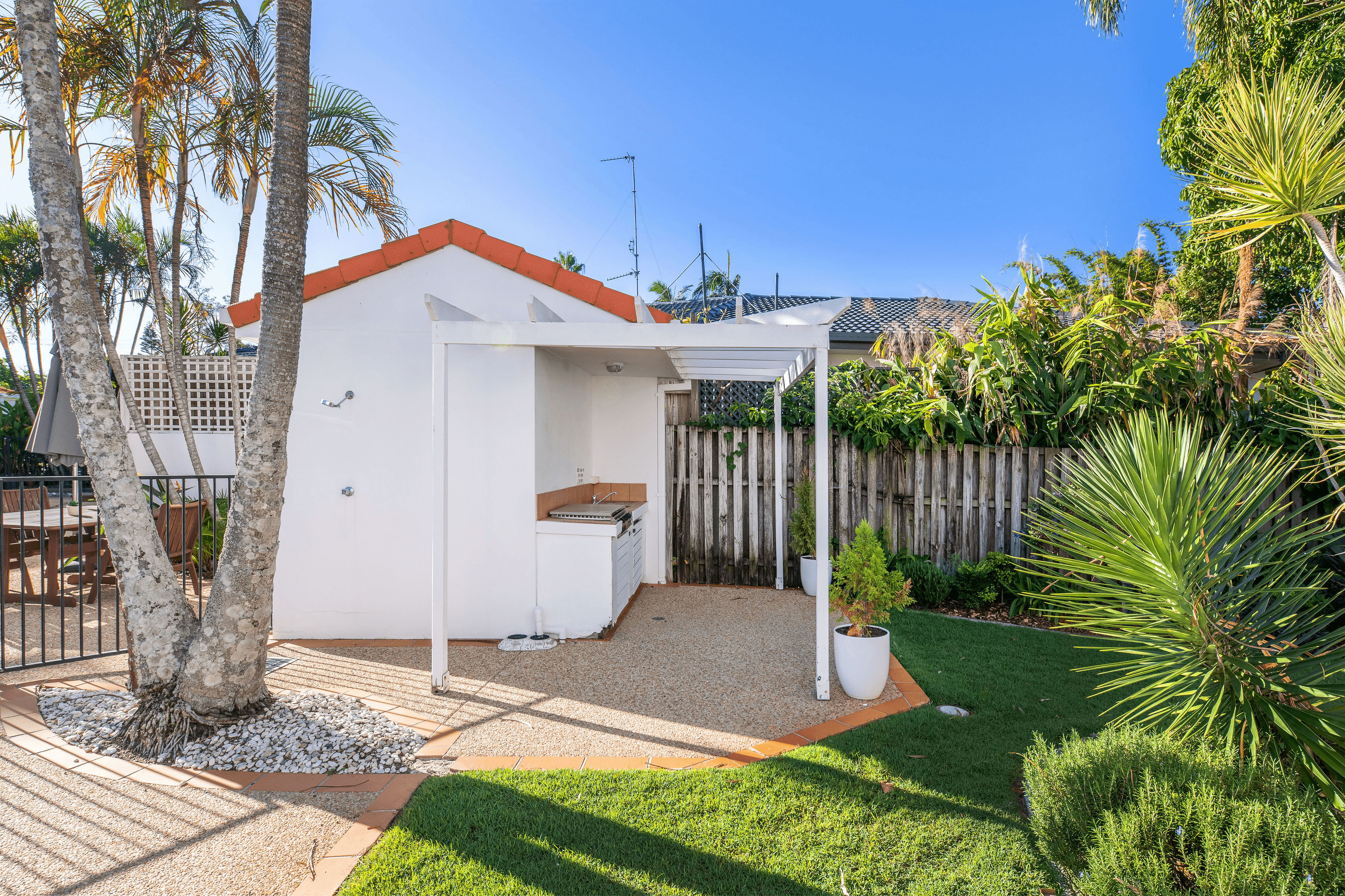 9/15 Esther Place, SURFERS PARADISE, QLD 4217