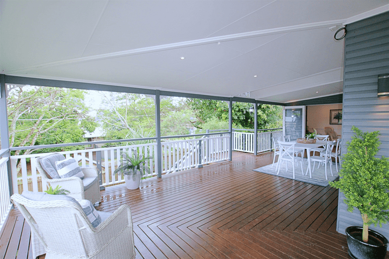 24 Keil Street, WOOMBYE, QLD 4559