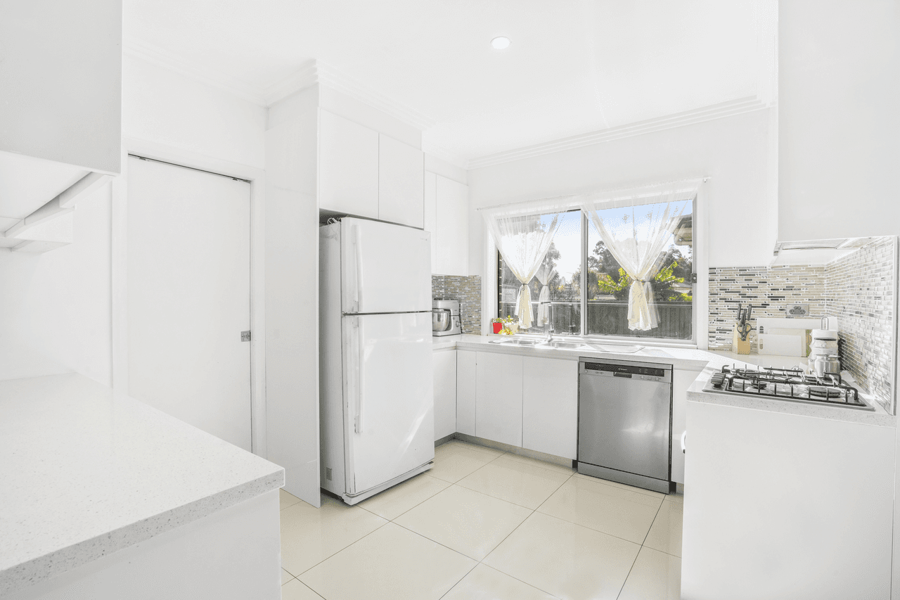 2B Victoria Street, SMITHFIELD, NSW 2164