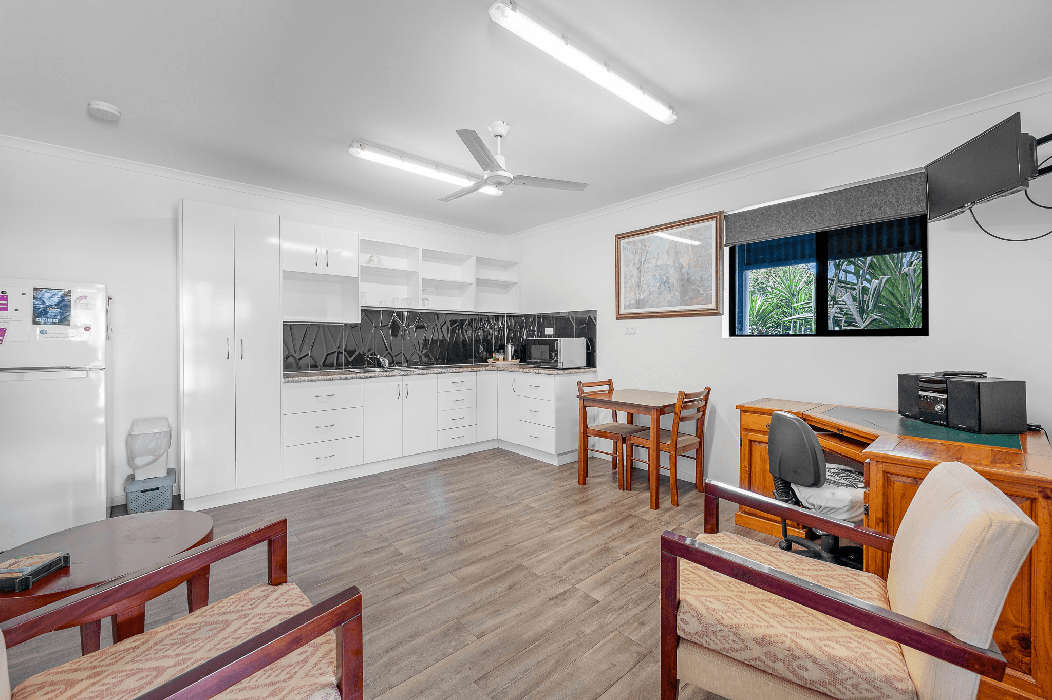 52 Fisher Street, WEST GLADSTONE, QLD 4680