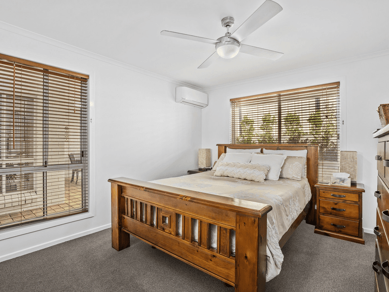 58 Studio Drive, OXENFORD, QLD 4210